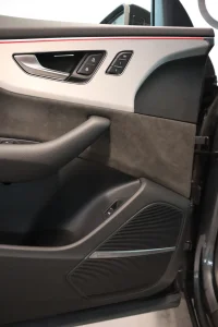 Audi Q8 250kW thumbnail