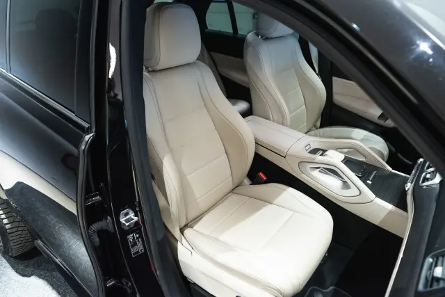 Image of Mercedes-Benz GLE 300 D 4MATIC 2.0 200kW