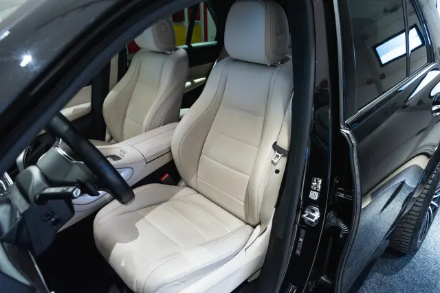 Image of Mercedes-Benz GLE 300 D 4MATIC 2.0 200kW