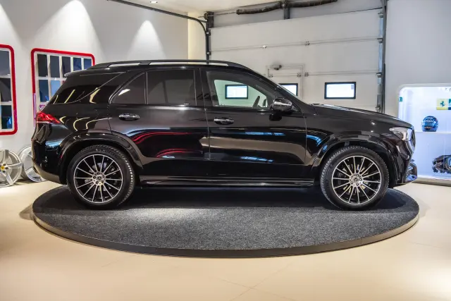 Image of Mercedes-Benz GLE 300 D 4MATIC 2.0 200kW