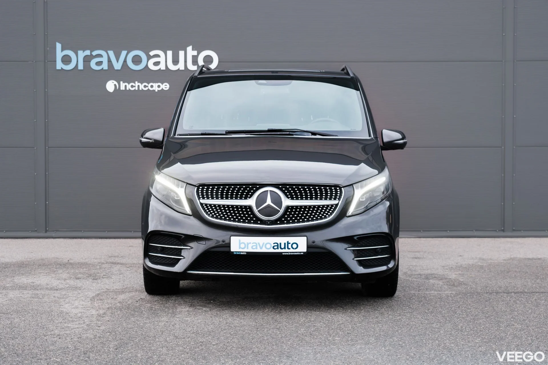 Mercedes-Benz V300 Avantgarde 4Matic AMG Line Lang 2 174kW