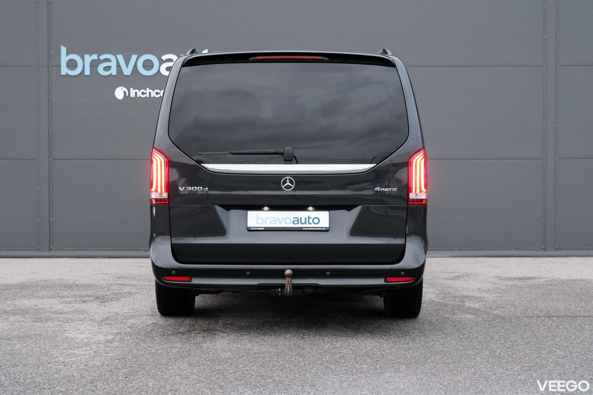 Mercedes-Benz V300 Avantgarde 4Matic AMG Line Lang 2 174kW