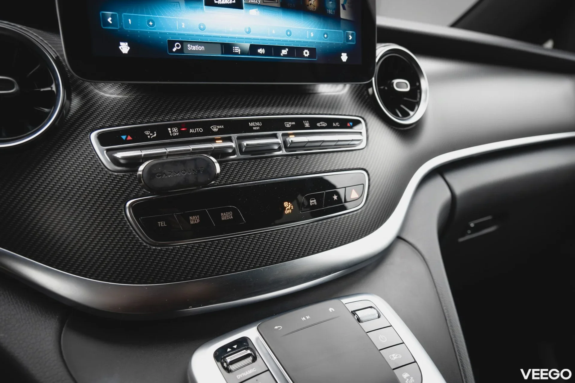 Mercedes-Benz V300 Avantgarde 4Matic AMG Line Lang 2 174kW