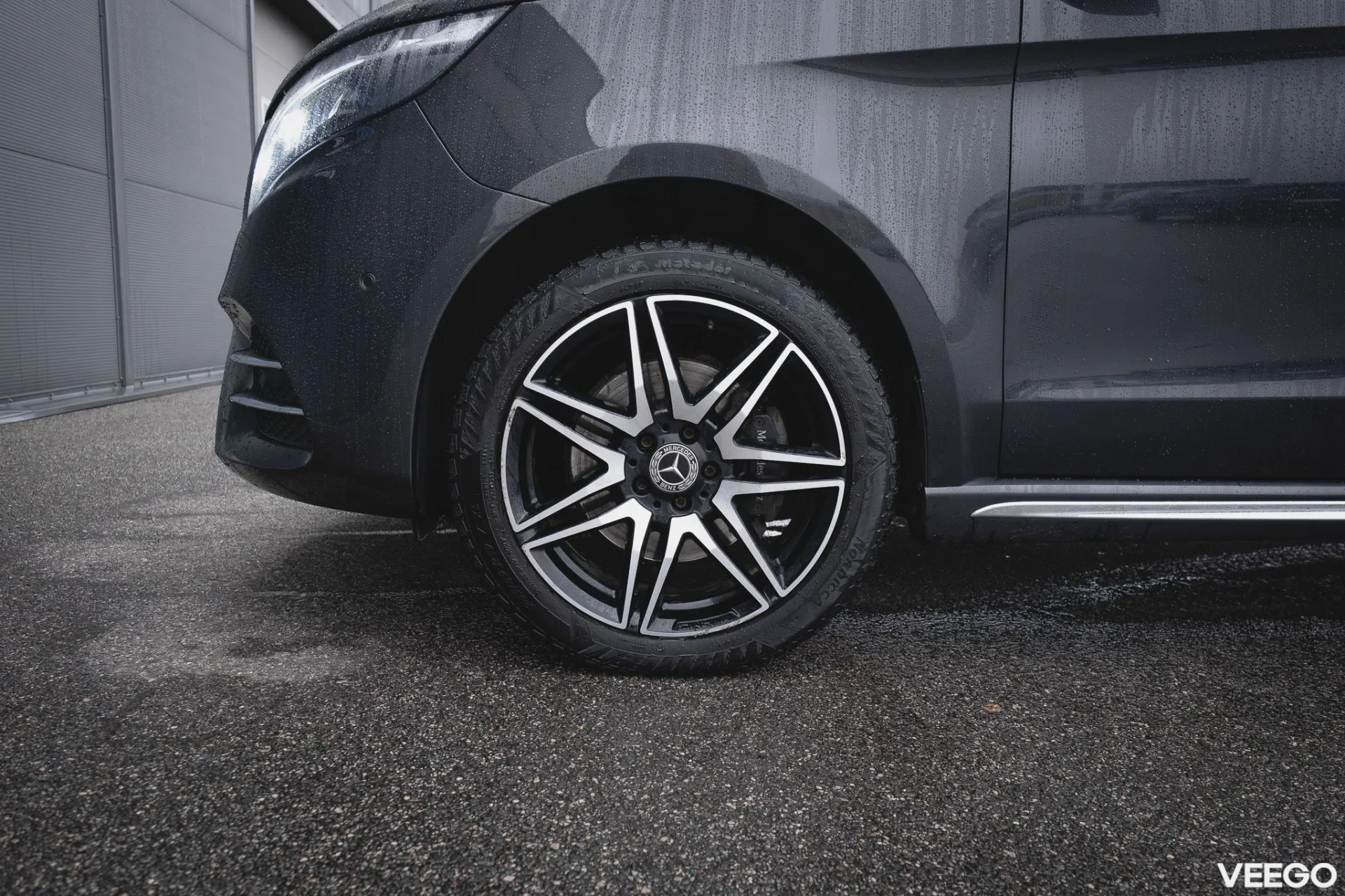 Mercedes-Benz V300 Avantgarde 4Matic AMG Line Lang 2 174kW