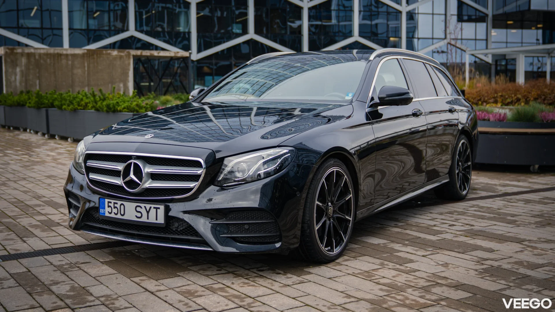 Mercedes-Benz E220 2.0 143kW