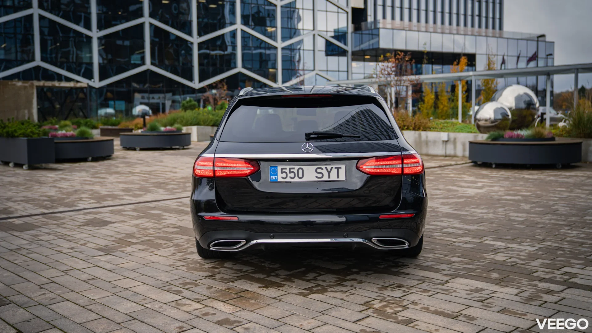 Mercedes-Benz E220 2.0 143kW