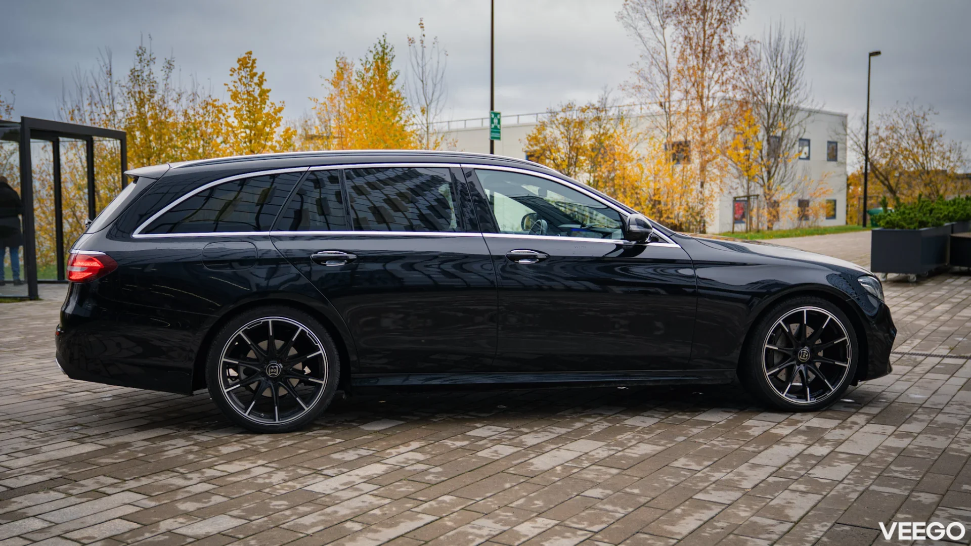 Mercedes-Benz E220 2.0 143kW