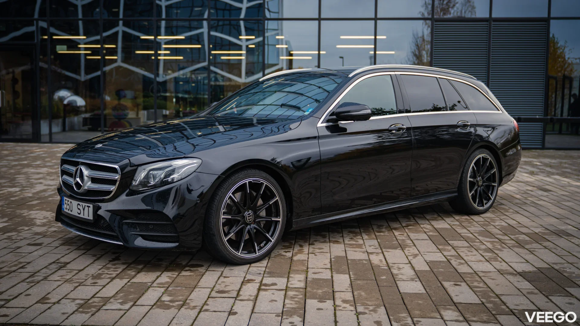 Mercedes-Benz E220 2.0 143kW