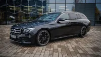 Mercedes-Benz E220 2.0 143kW thumbnail