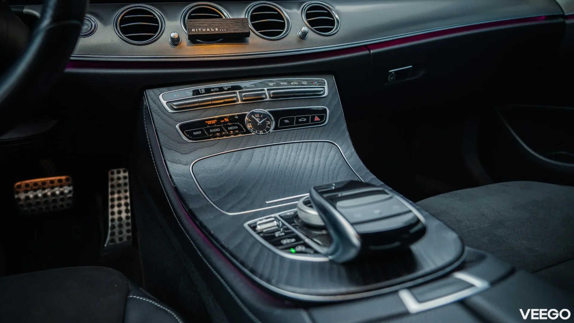 Mercedes-Benz E220 2.0 143kW