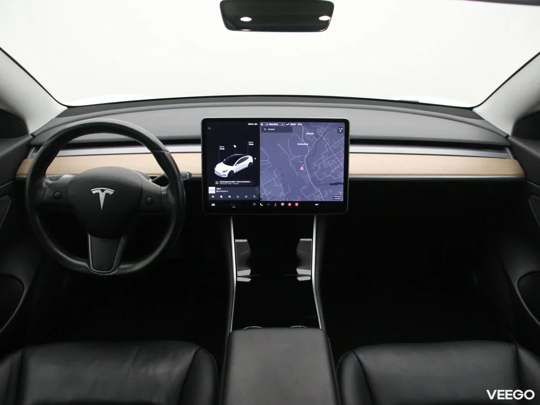 Tesla Model 3 0 208kW