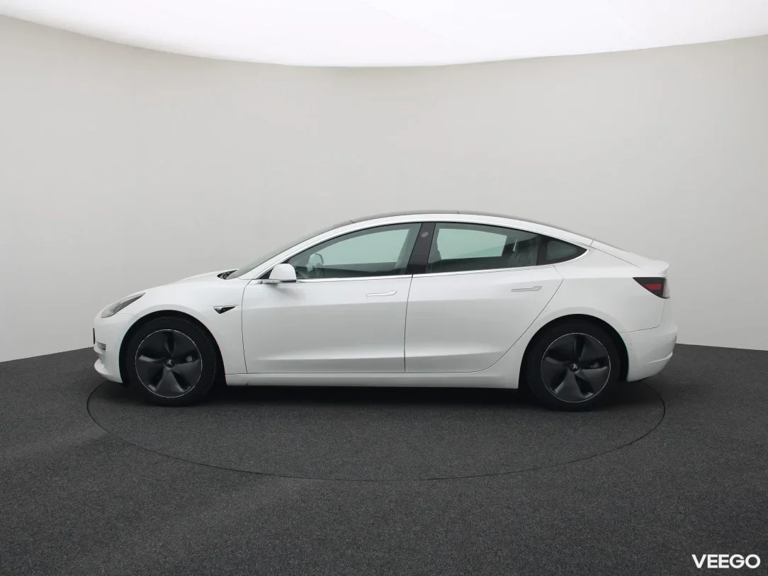 Tesla Model 3 0 208kW