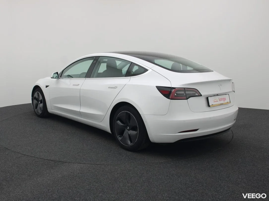 Tesla Model 3 0 208kW