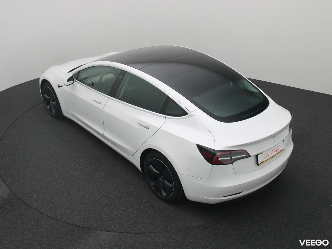 Tesla Model 3 0 208kW