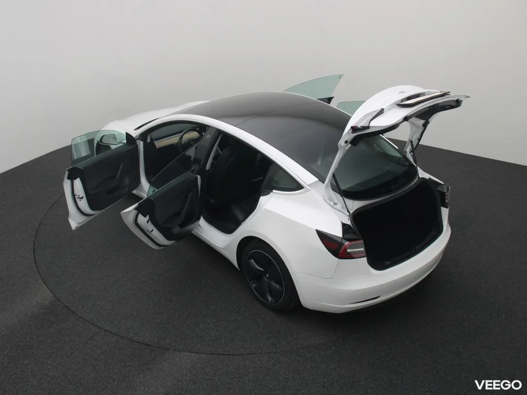 Tesla Model 3 0 208kW
