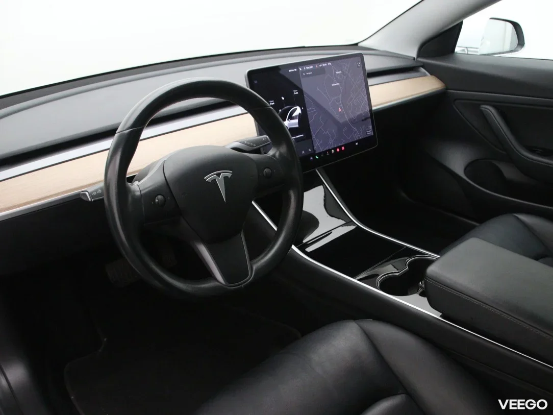 Tesla Model 3 0 208kW