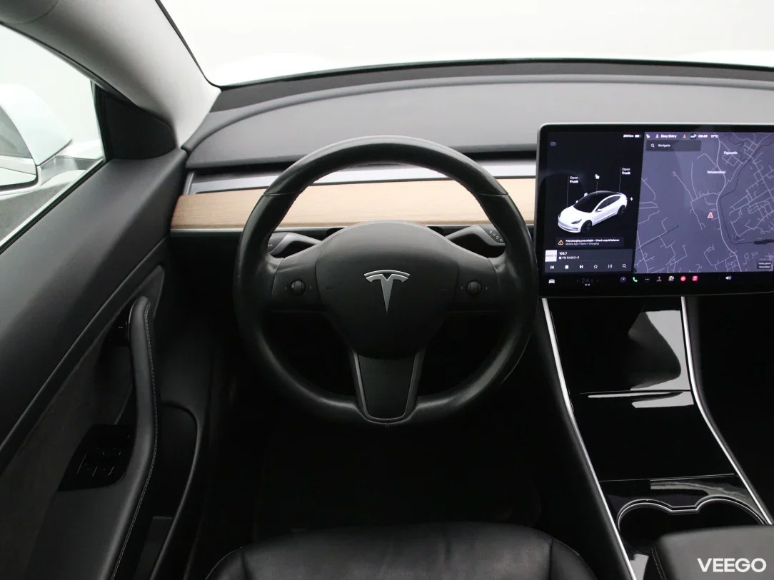 Tesla Model 3 0 208kW