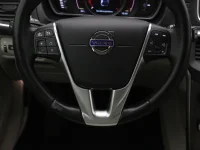 Volvo V40 2 88kW thumbnail