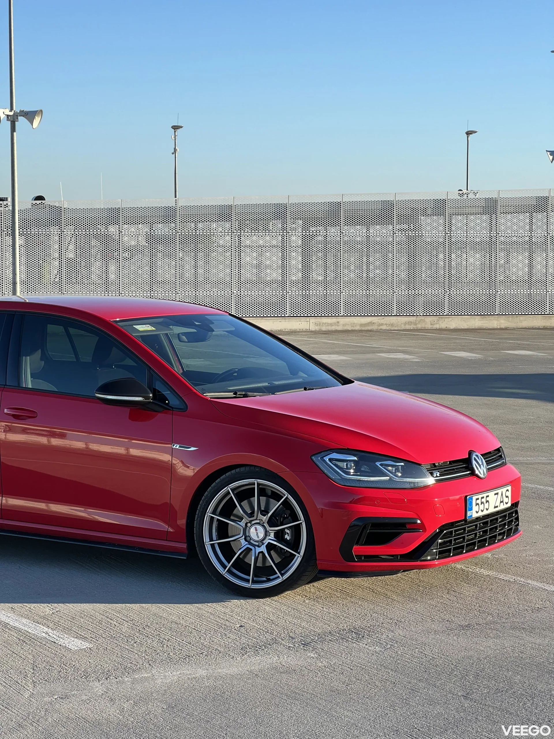 Volkswagen Golf R 2.0 221kW