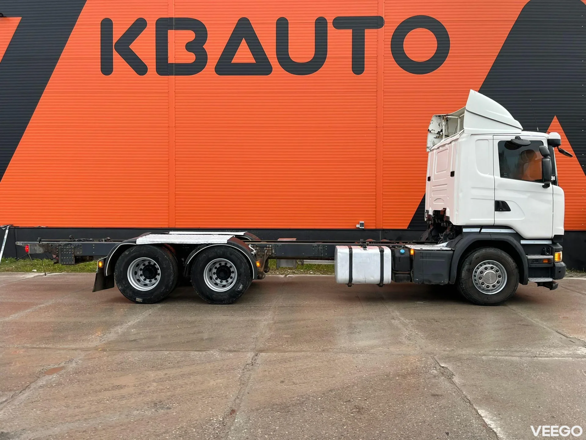 Scania P450 CHASSIS L=8298 mm  331kW