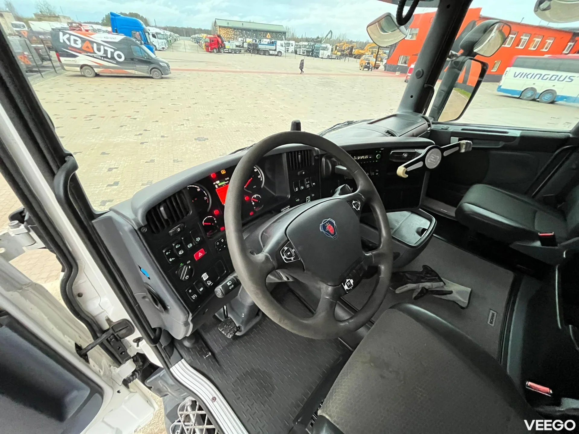 Scania P450 CHASSIS L=8298 mm  331kW