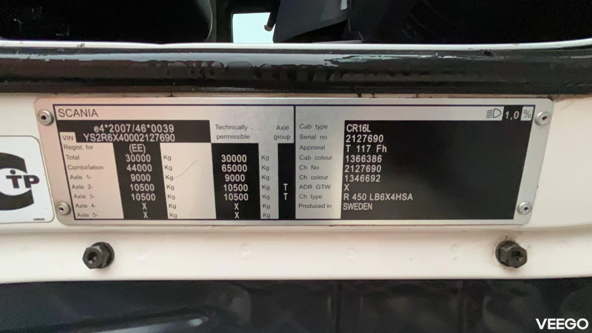 Scania P450 CHASSIS L=8298 mm  331kW