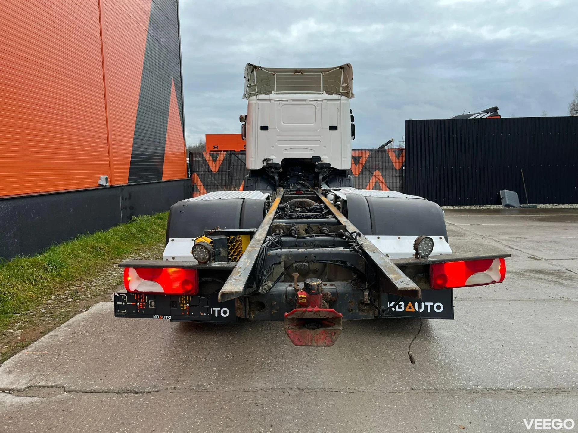 Scania P450 CHASSIS L=8298 mm  331kW