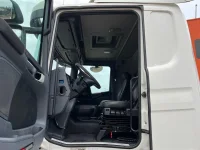 Scania P450 CHASSIS L=8298 mm  331kW thumbnail