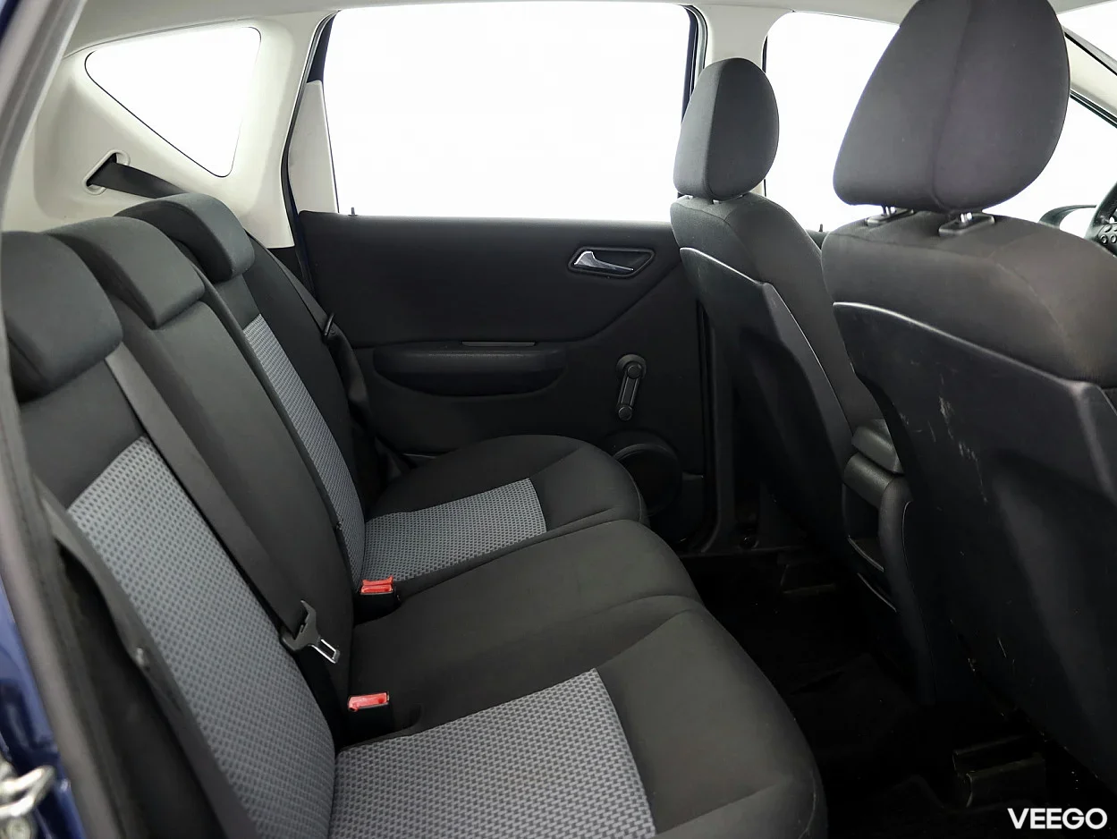 Mercedes-Benz A170 1.7 85kW