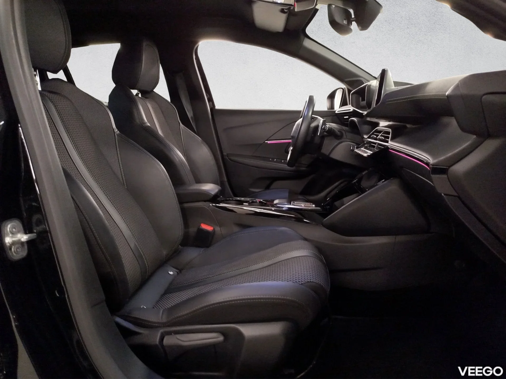 Peugeot 208 GT PureTech 100 AT8 74kW