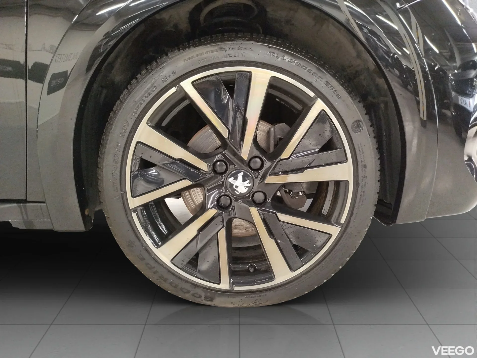 Peugeot 208 GT PureTech 100 AT8 74kW