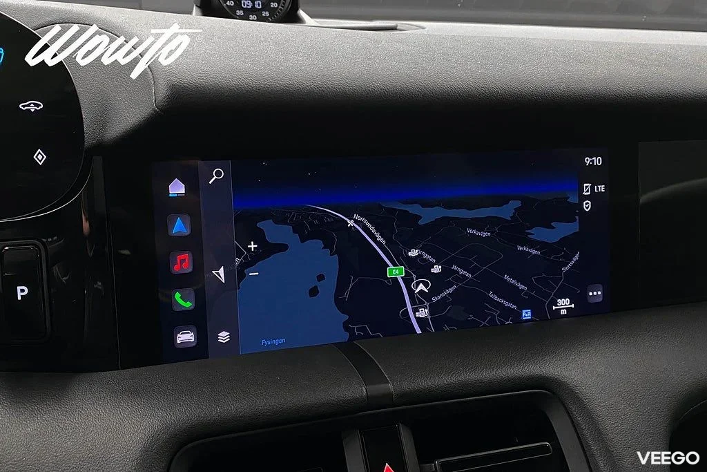 Porsche Taycan 4 Cross Turismo 381HK /Pano /Bose /Moms 280kW