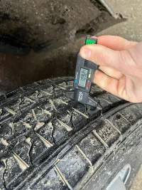 Renault D 12  WORKSHOP ON WHEELS / FASSI M30A.13 / BOX L=4459 mm 154kW thumbnail