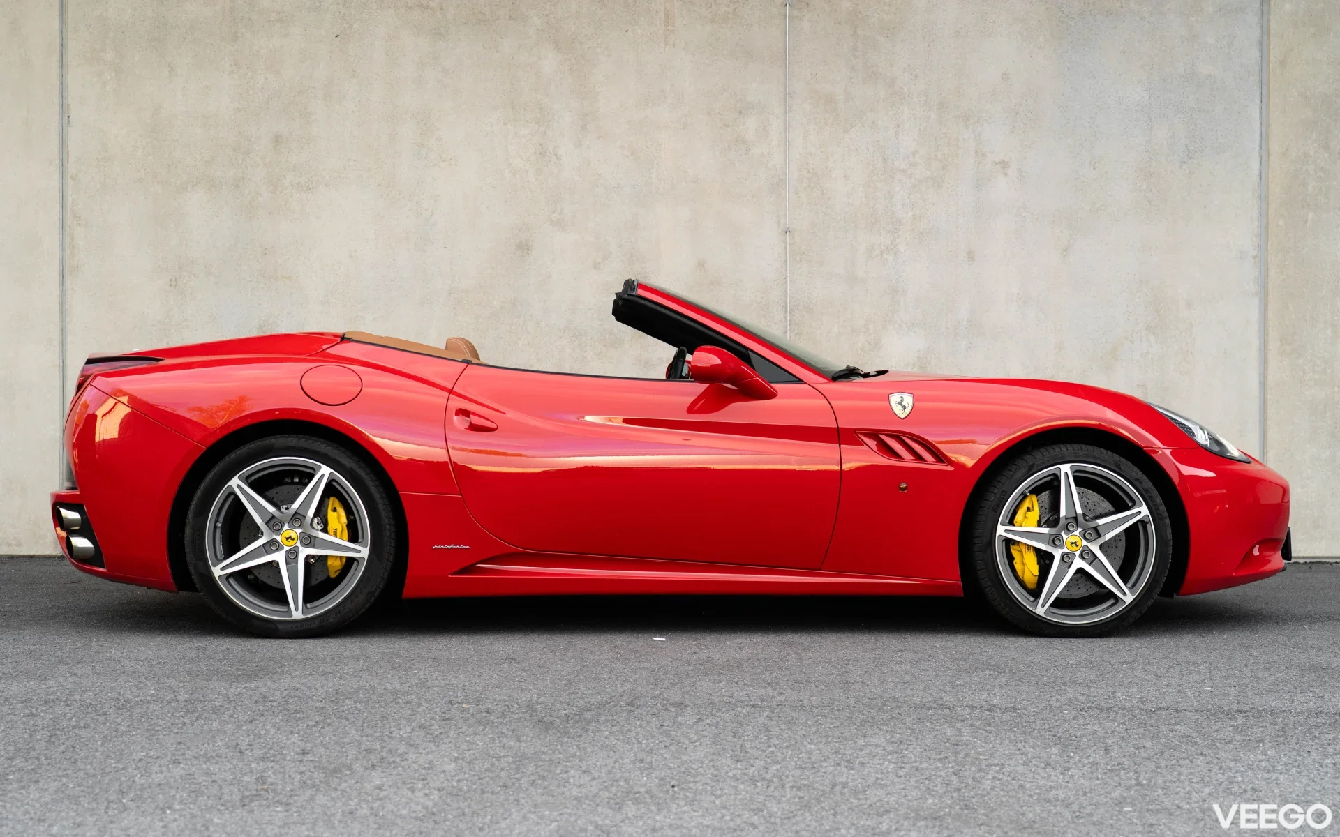 Ferrari California 4.3 338kW