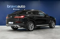 BMW X4 xDrive20i 2 135kW thumbnail