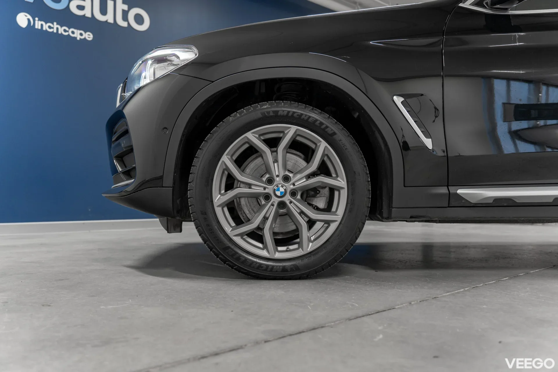 BMW X4 xDrive20i 2 135kW