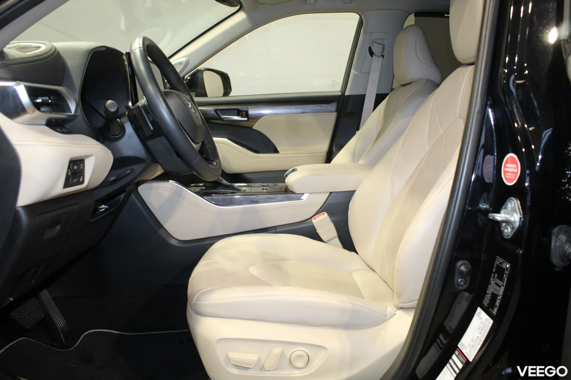 Toyota Highlander Premium AWD 2.5 140kW