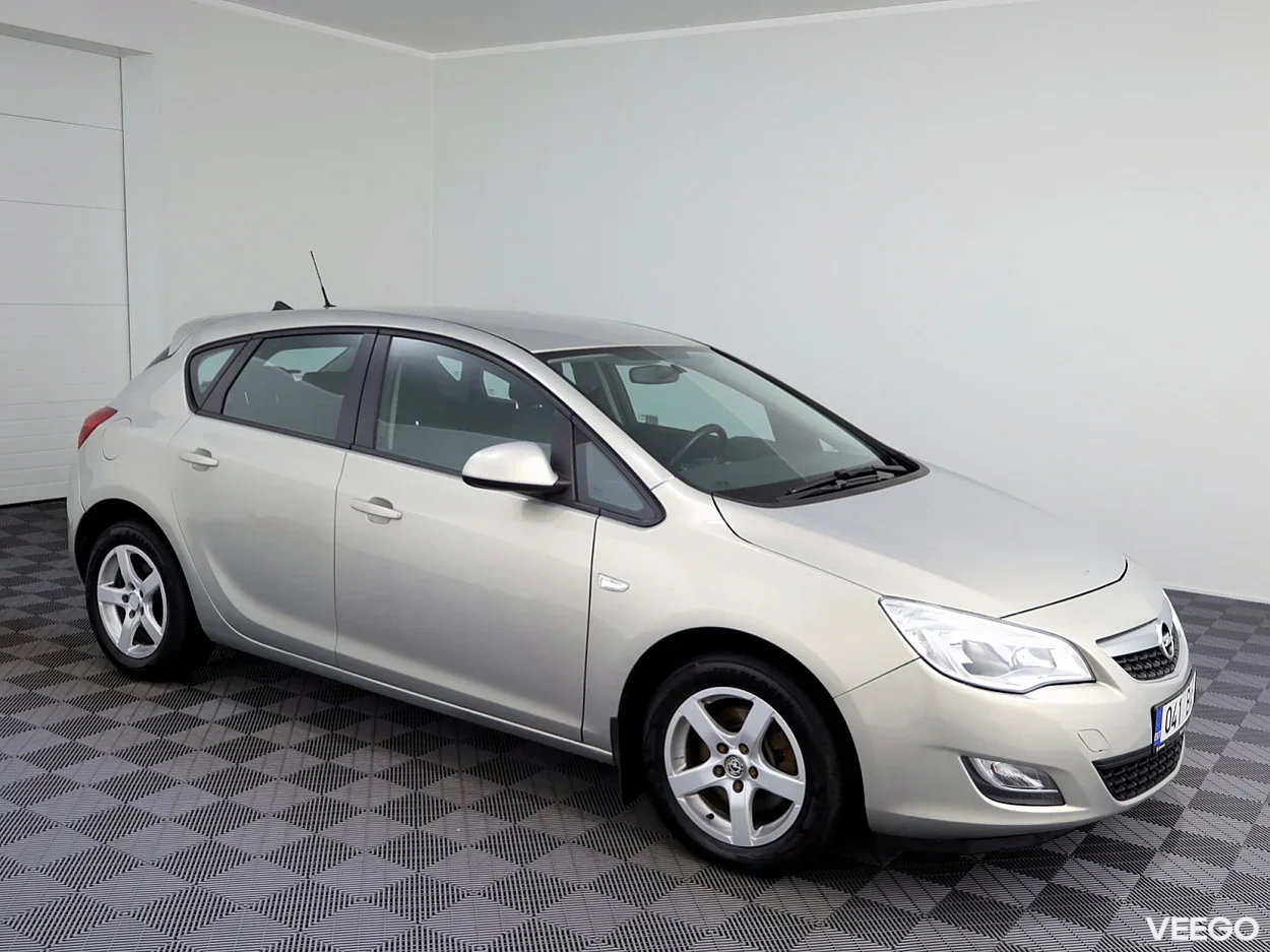 Opel Astra 1.7 93kW