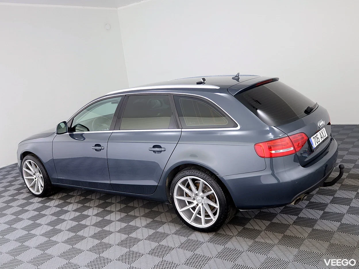 Audi A4 2.0 105kW