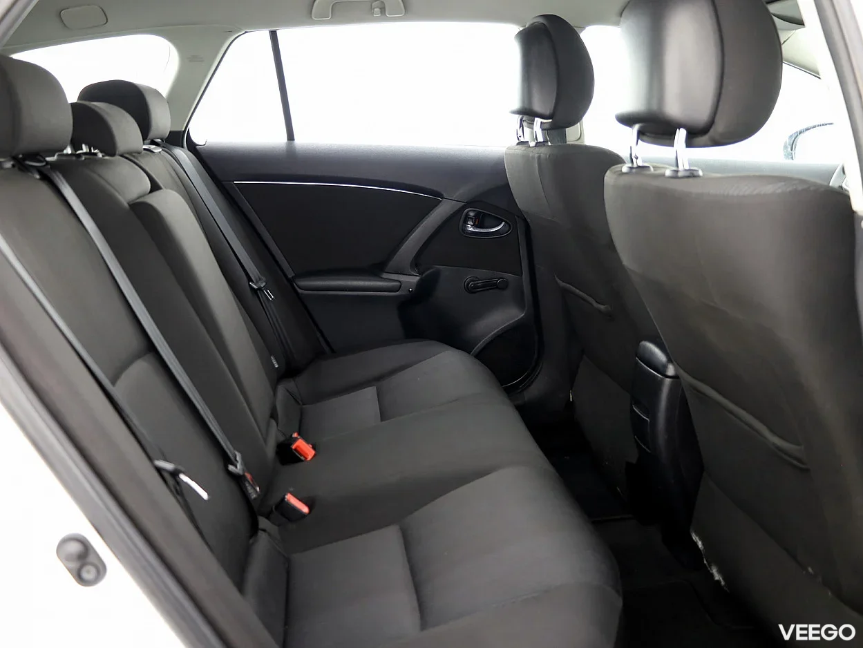 Toyota Avensis 2.0 93kW