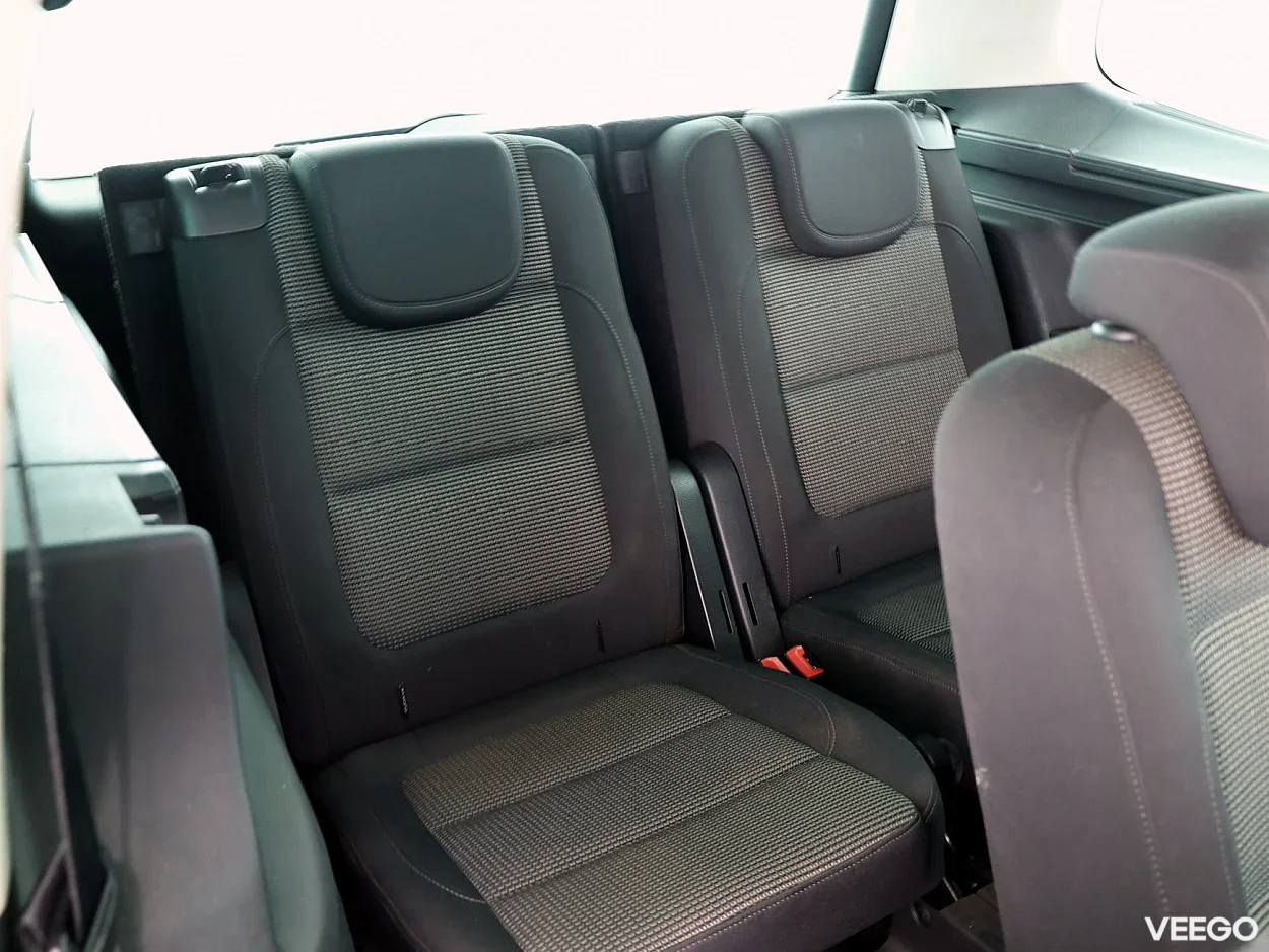 Volkswagen Sharan 2.0 104kW