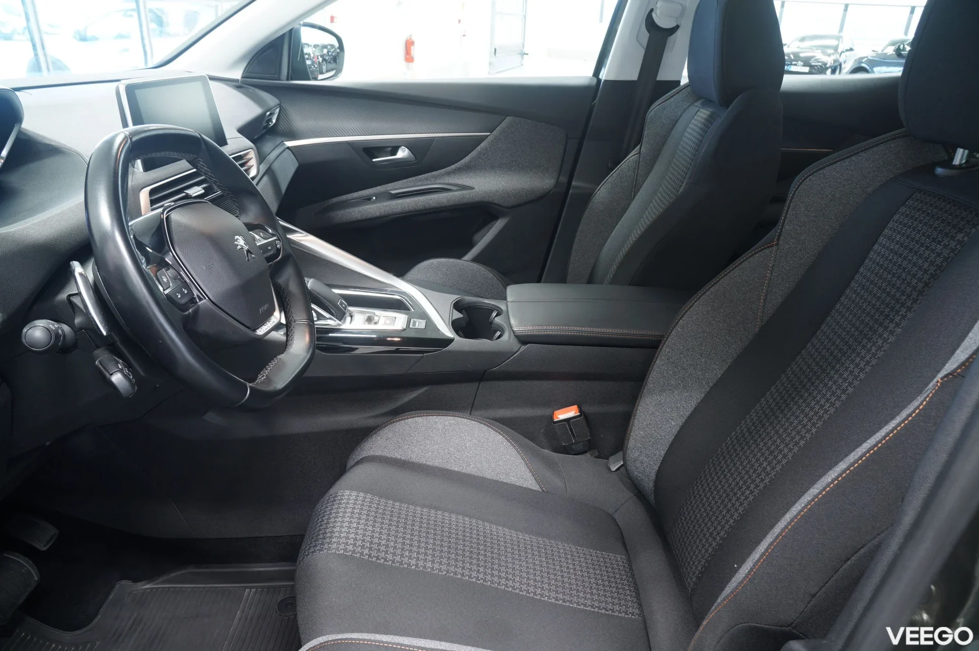 Peugeot 3008 Pure ATM 1.2 96kW