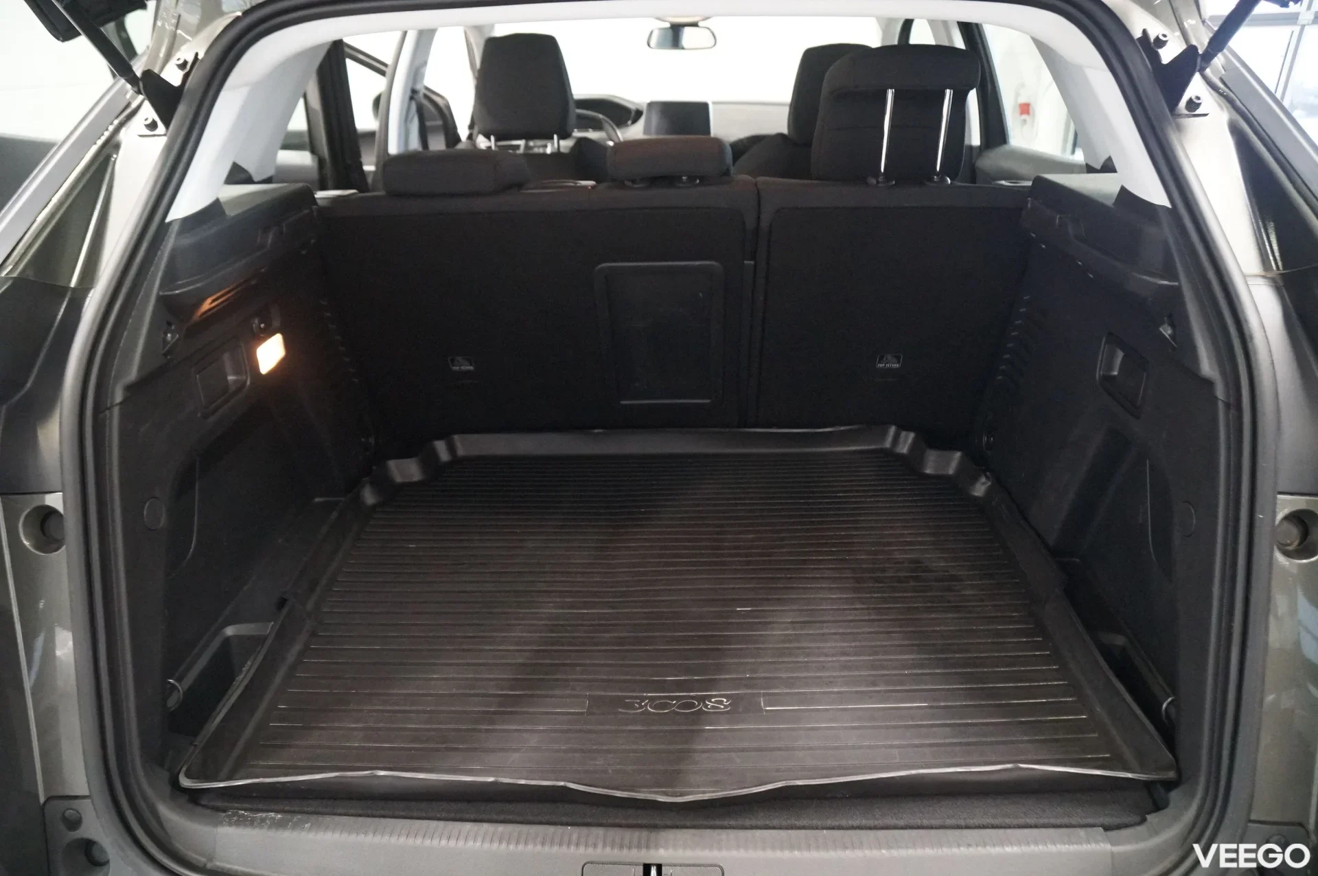 Peugeot 3008 Pure ATM 1.2 96kW