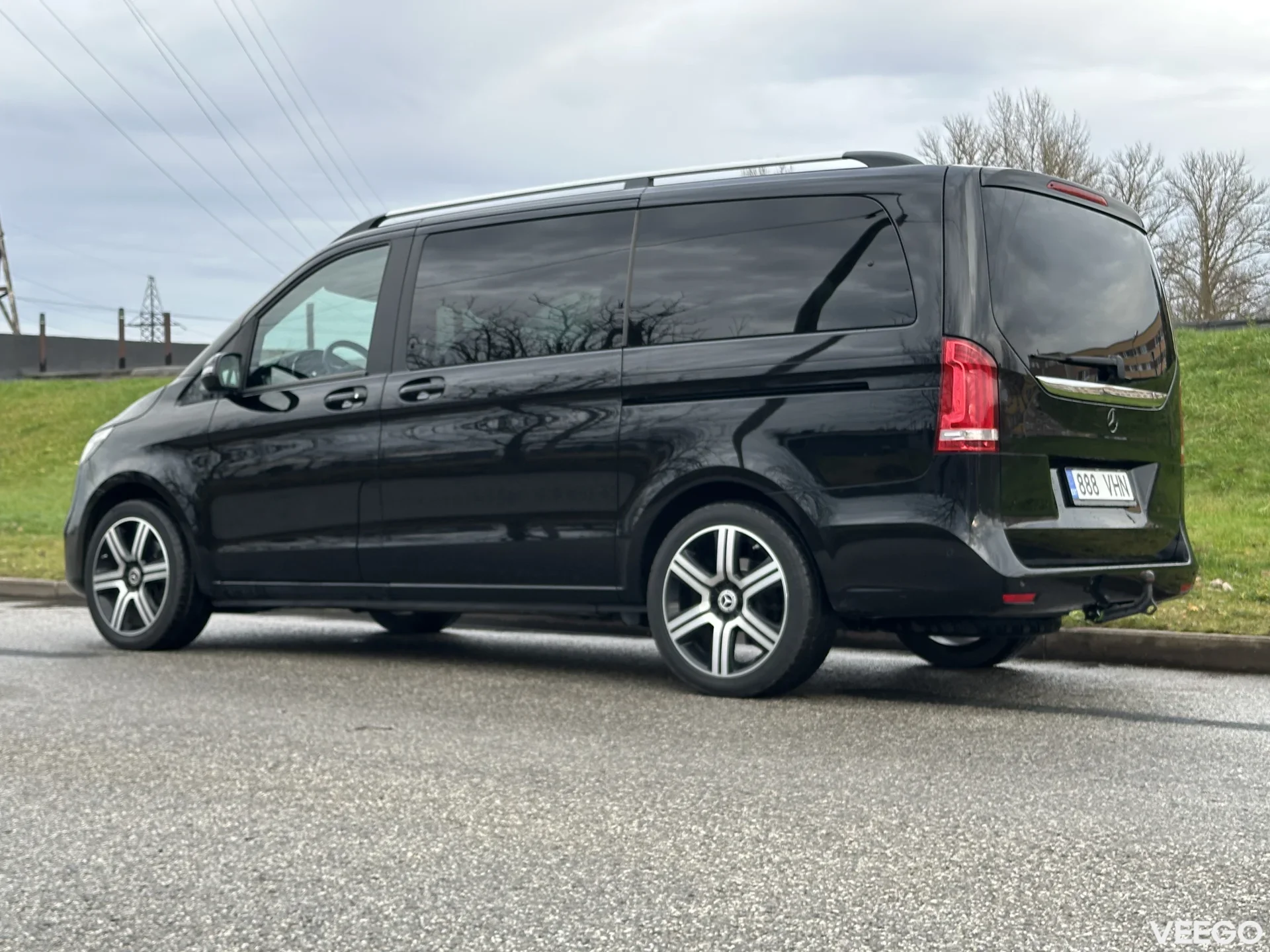 Mercedes-Benz V300 2.0 176kW