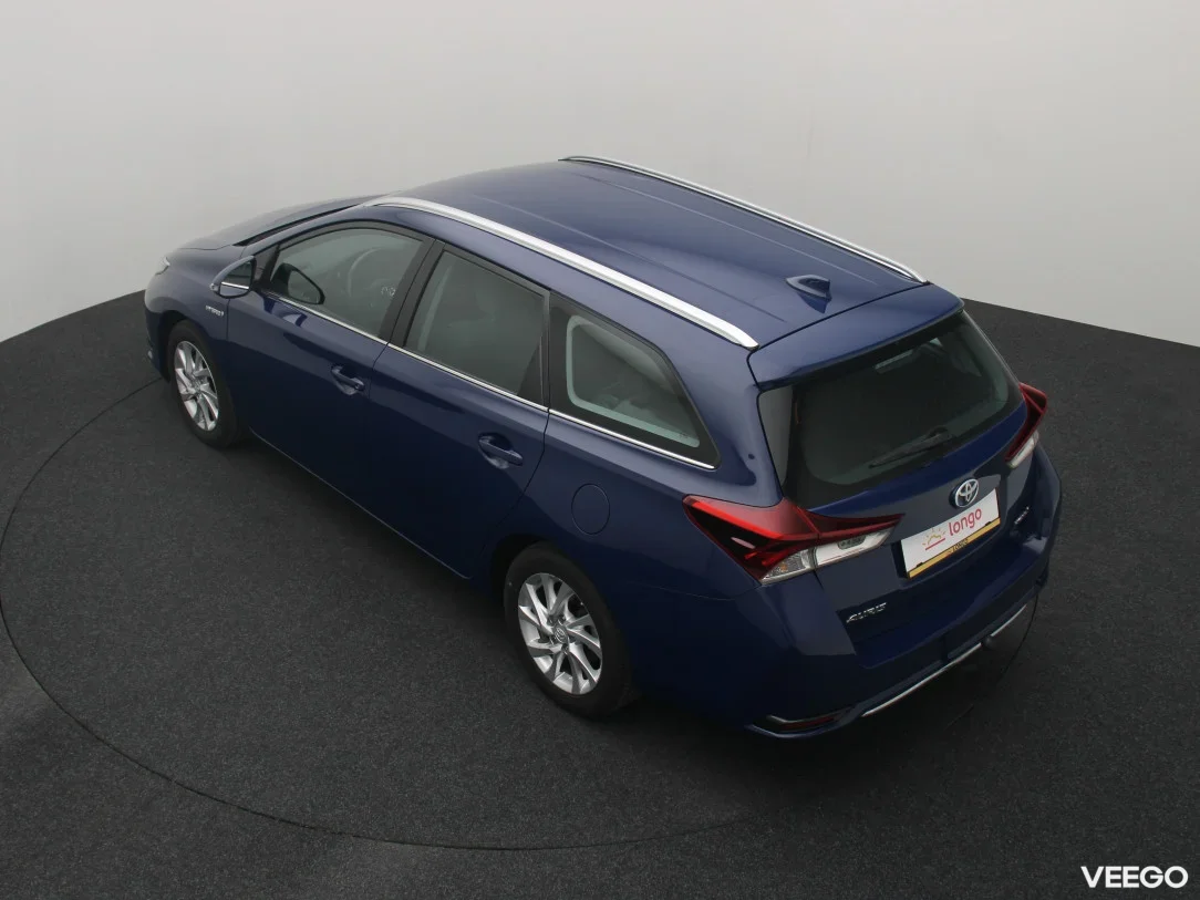 Toyota Auris 1.8 73kW