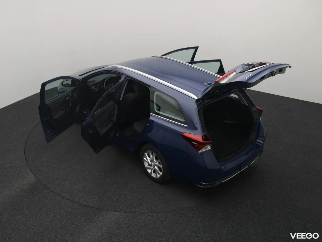 Toyota Auris 1.8 73kW