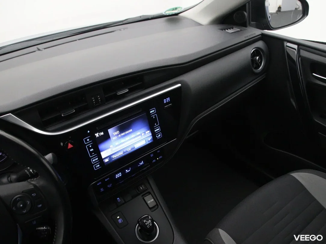 Toyota Auris 1.8 73kW