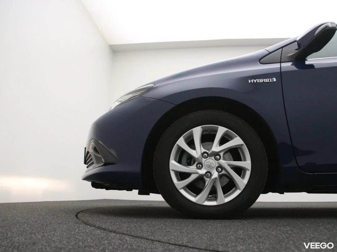Toyota Auris 1.8 73kW