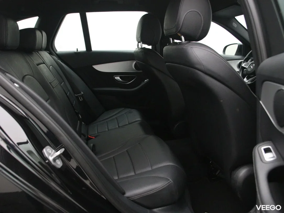 Mercedes-Benz C180 1.6 115kW