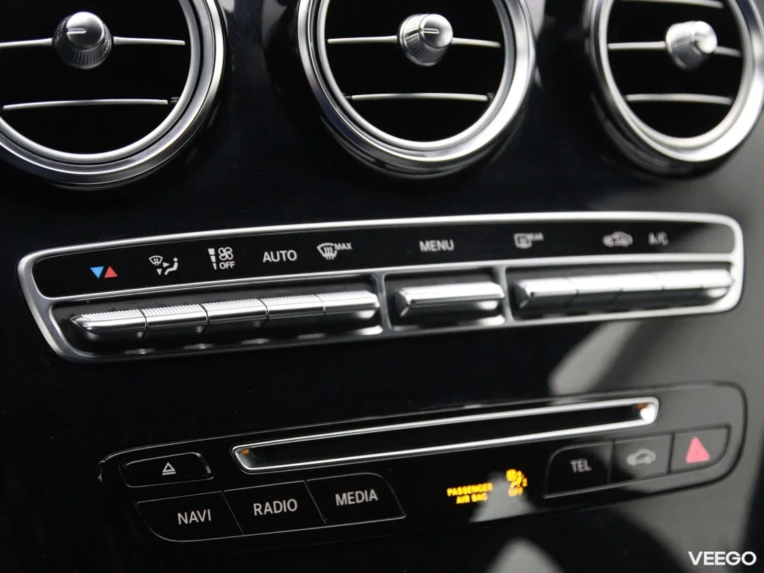 Mercedes-Benz C180 1.6 115kW